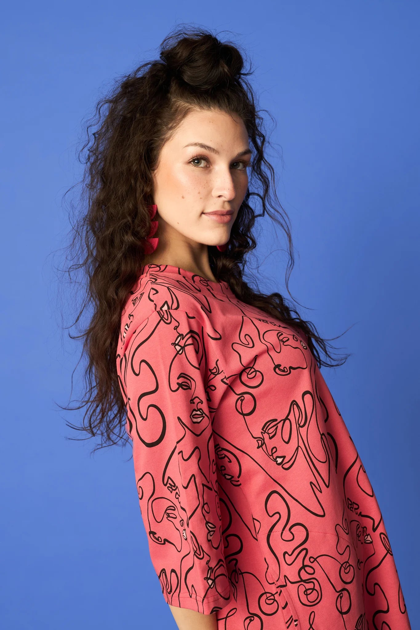 PRE-ORDER: TEE POCKET DRESS, Lipstick, Coral CORAL RED