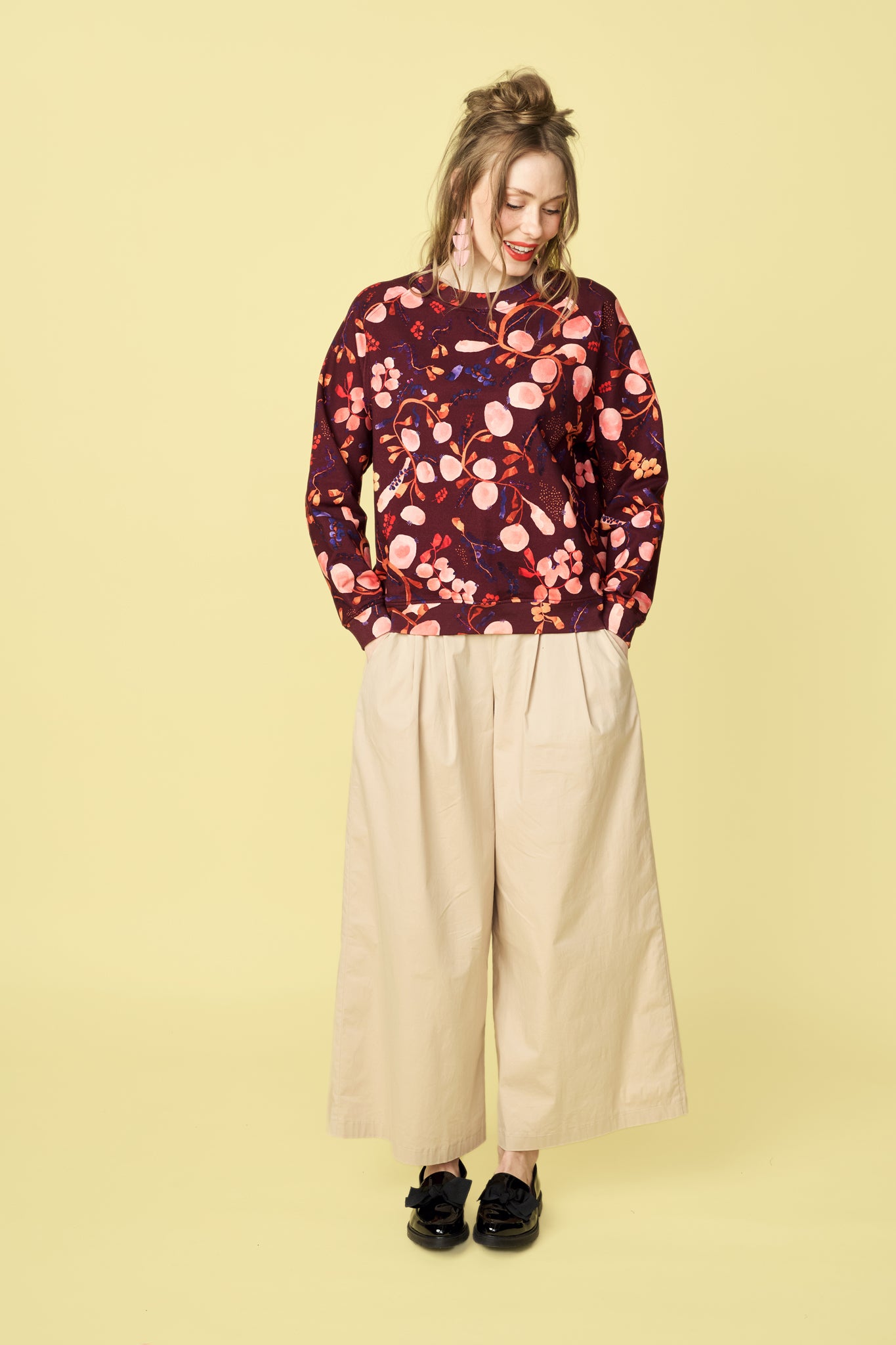 COLLEGE SWEATER, Berrycloud