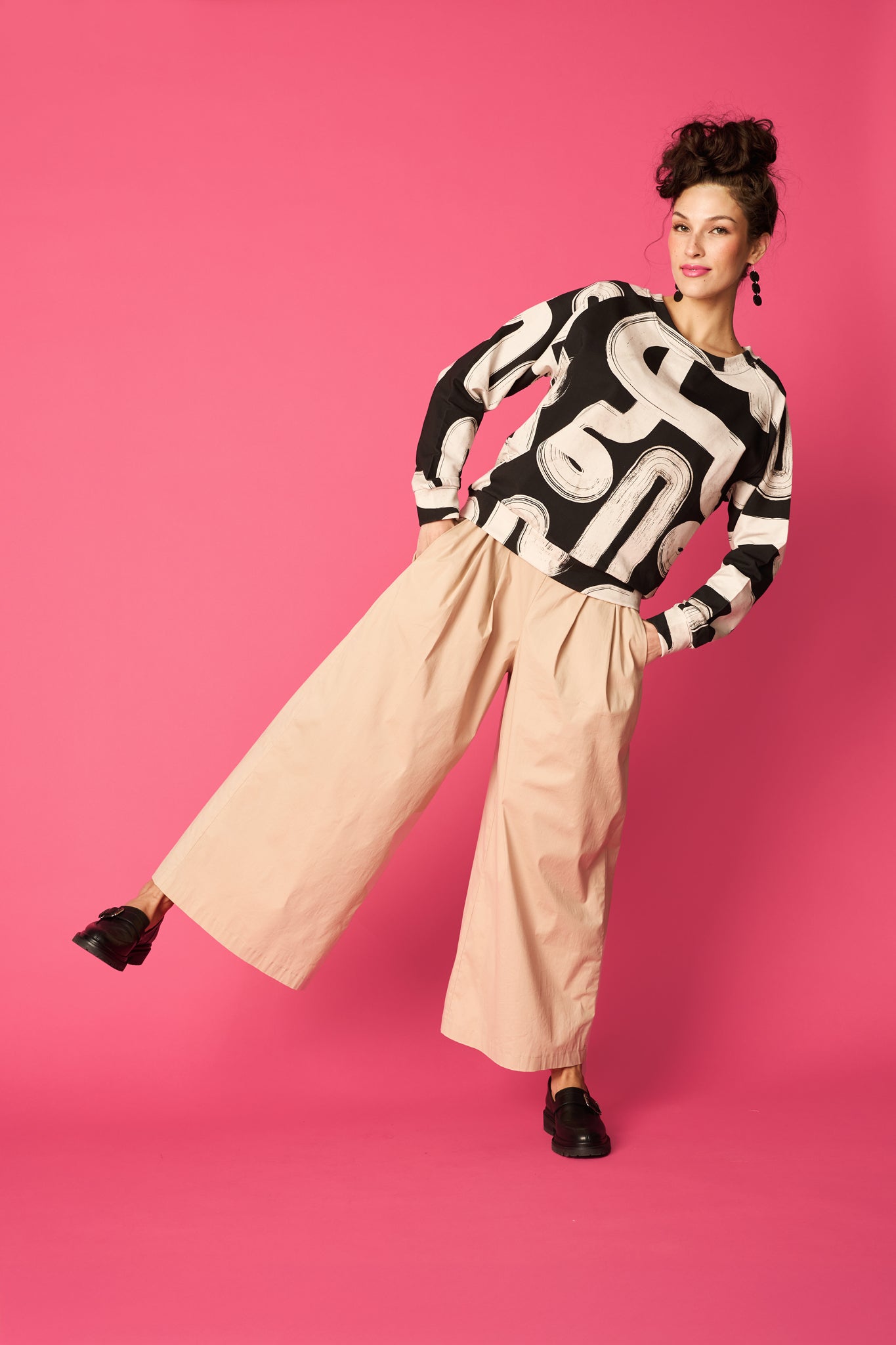 RAGLAN SWEATSHIRT, Sense BLACK