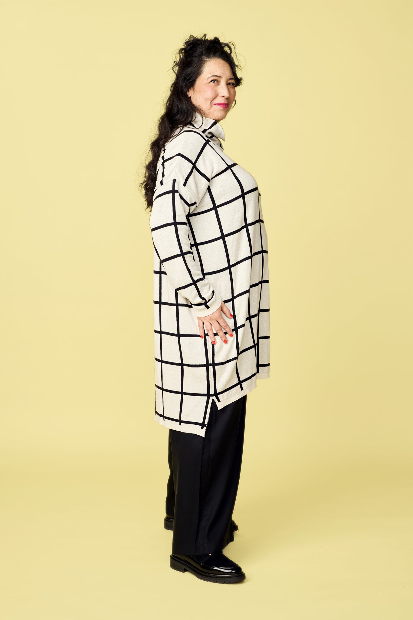 KNIT COSY DRESS, GIANT GRID, CREAM MELANGE, BLACK