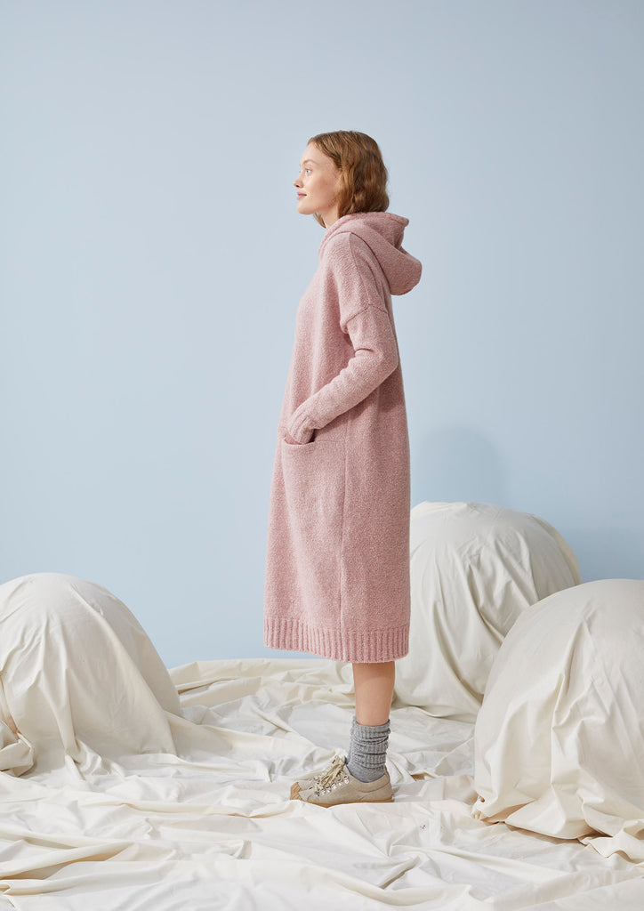 GIANT HOODIE KNIT DRESS FLUFFY KNIT WOMEN ROSE – Papudesign.com